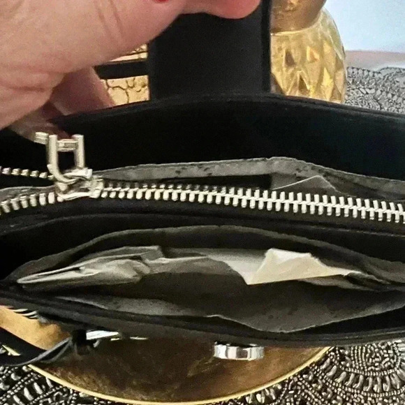 BCBG AUBRY CROSSBODY BAG NWT - Picture 12 of 16